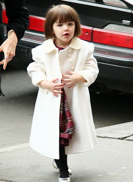 Suri Cruise in Little girl Accessories