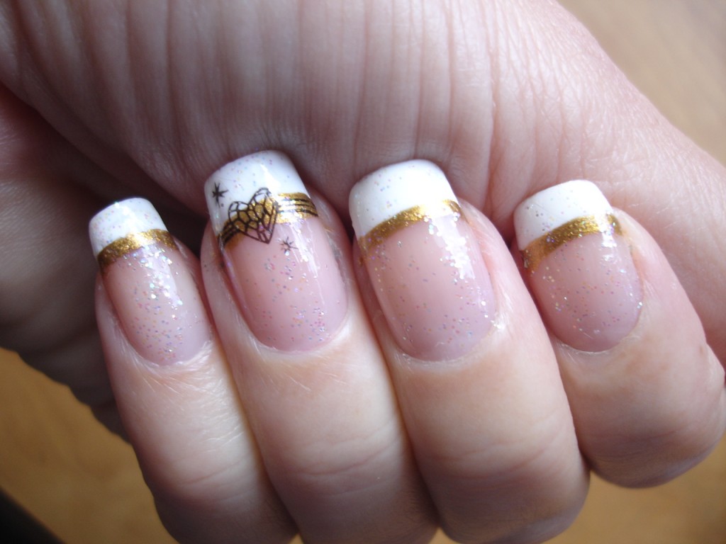 NOTD French Manicure with Gold & Accent Nail!